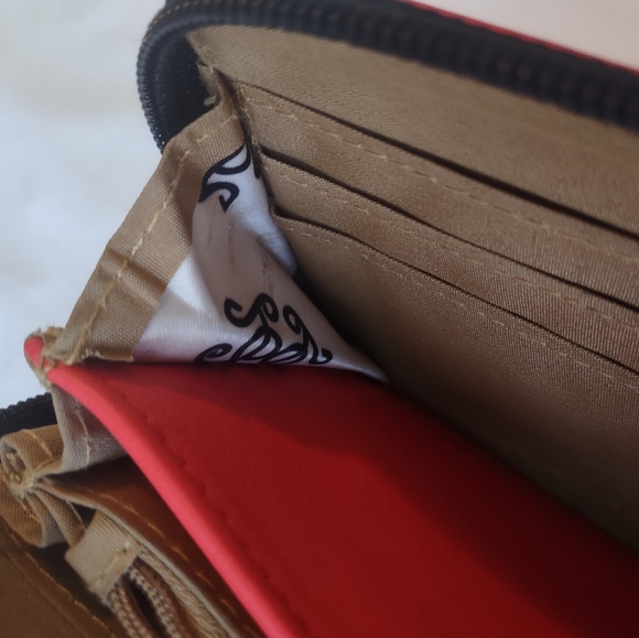 Jessica Simpson Red Wallet w/ Tan Interior - Picture 4 of 10